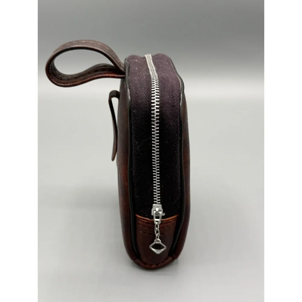 Vintage Kodak Pocket Instamatic 10 Camera with Smile Saver‎ Case and Flash Stick